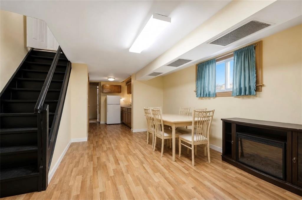 2459 West 2nd Street Property Photo 19