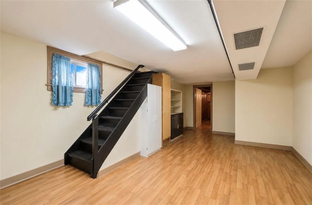 2459 West 2nd Street Property Photo 20