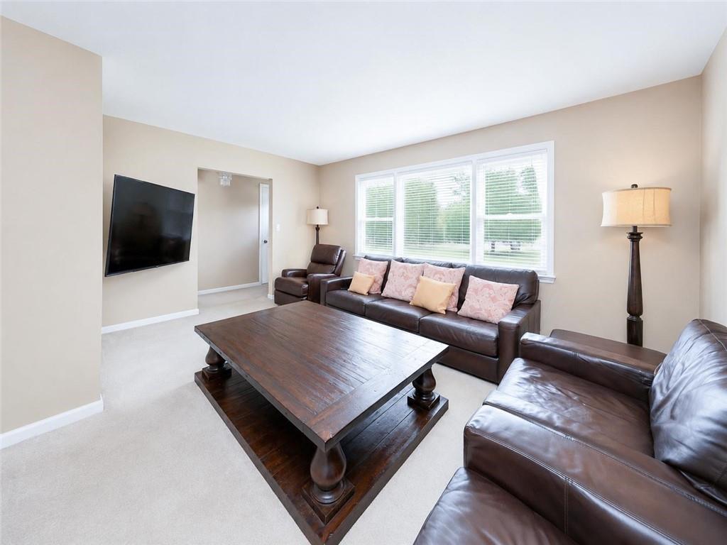 756 Hylan Boulevard Property Photo 6