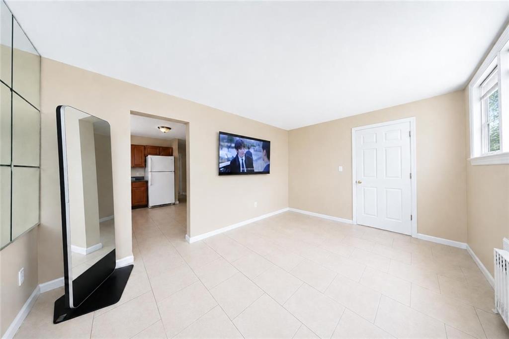 756 Hylan Boulevard Property Photo 20