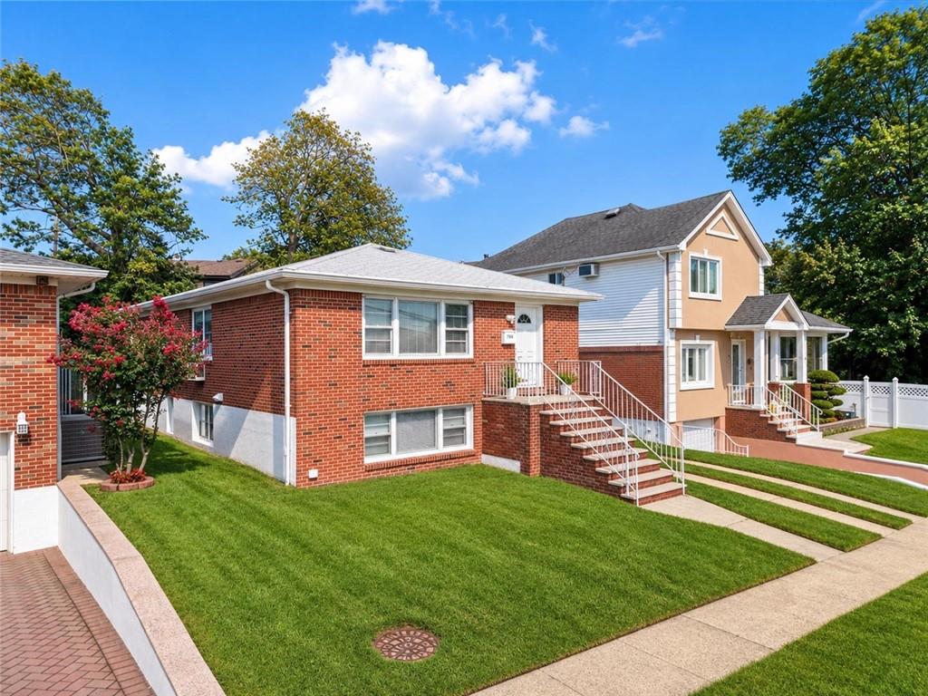 756 Hylan Boulevard Property Photo 31