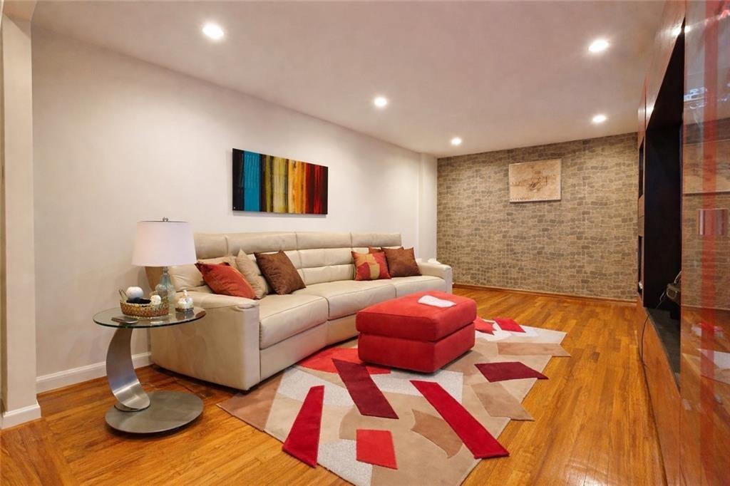 3105 Avenue V 2E Property Photo 1