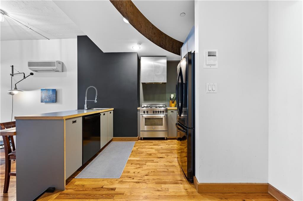 37 Bridge Street 2d Property Photo 6