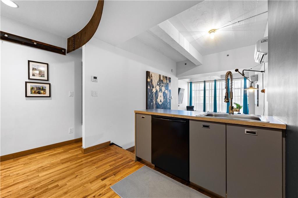 37 Bridge Street 2d Property Photo 8