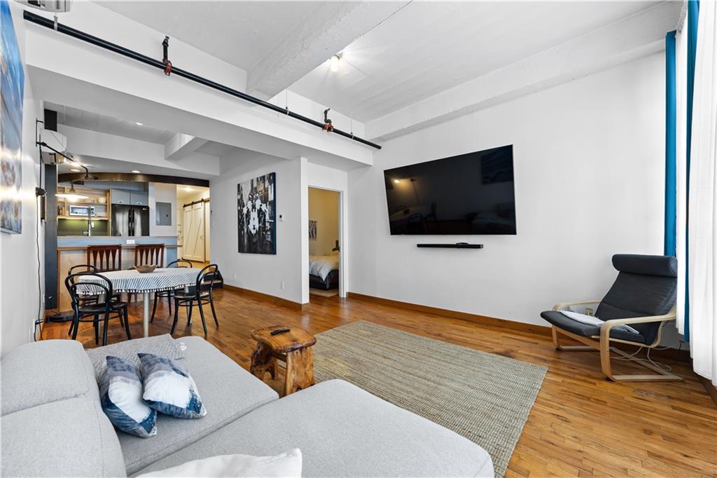 37 Bridge Street 2d Property Photo 16