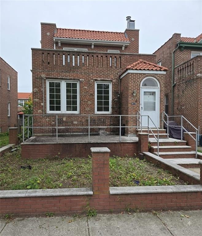 4115 Manhattan Avenue Property Photo 1