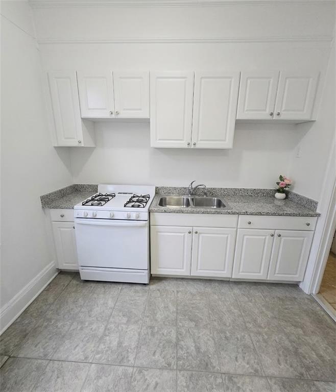 4115 Manhattan Avenue Property Photo 9
