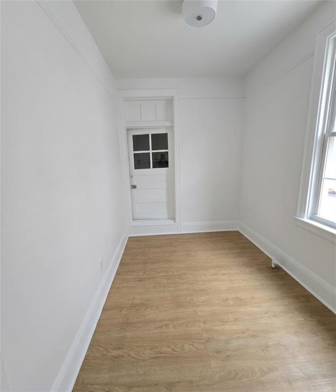 4115 Manhattan Avenue Property Photo 11