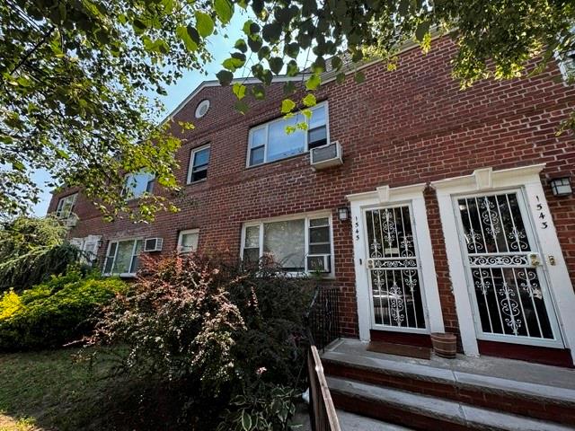 1545 Independence Avenue 1B Property Photo 1