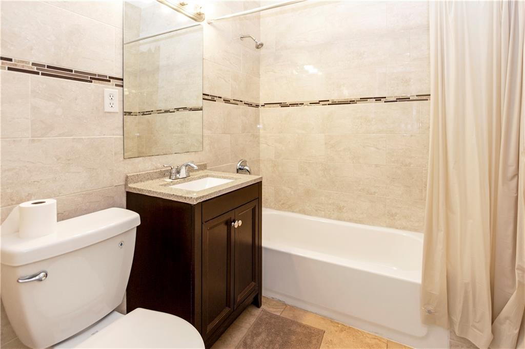 557 Drew Street Property Photo 11