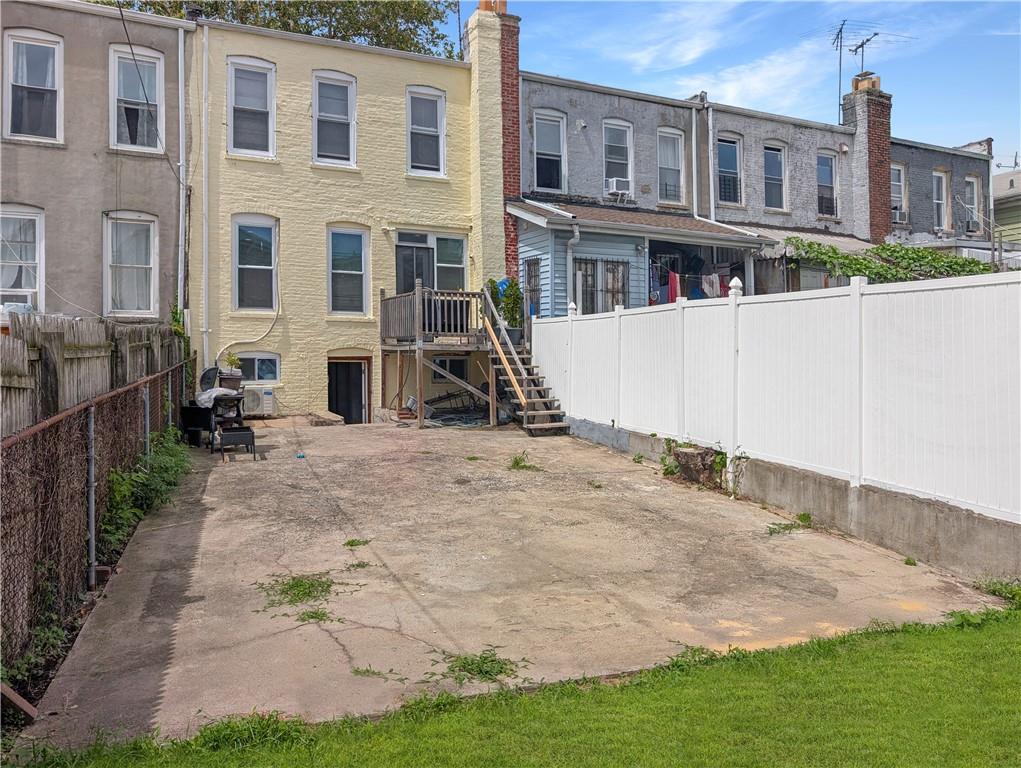 557 Drew Street Property Photo 15