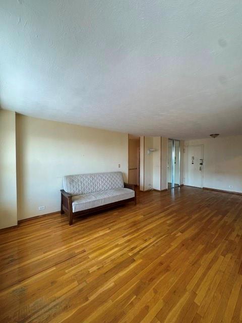601 Surf Avenue 19m Property Photo 7