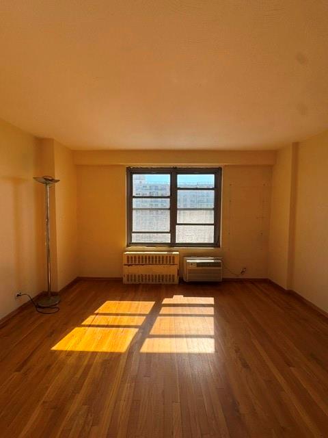 601 Surf Avenue 19m Property Photo 11