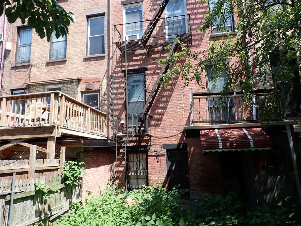 816 Union Street Property Photo 4