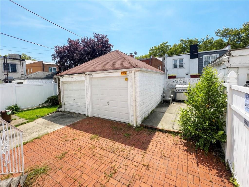 986 77th Street Property Photo 15
