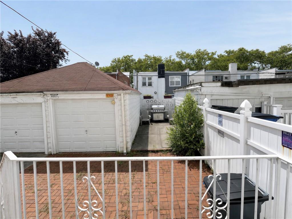 986 77th Street Property Photo 16