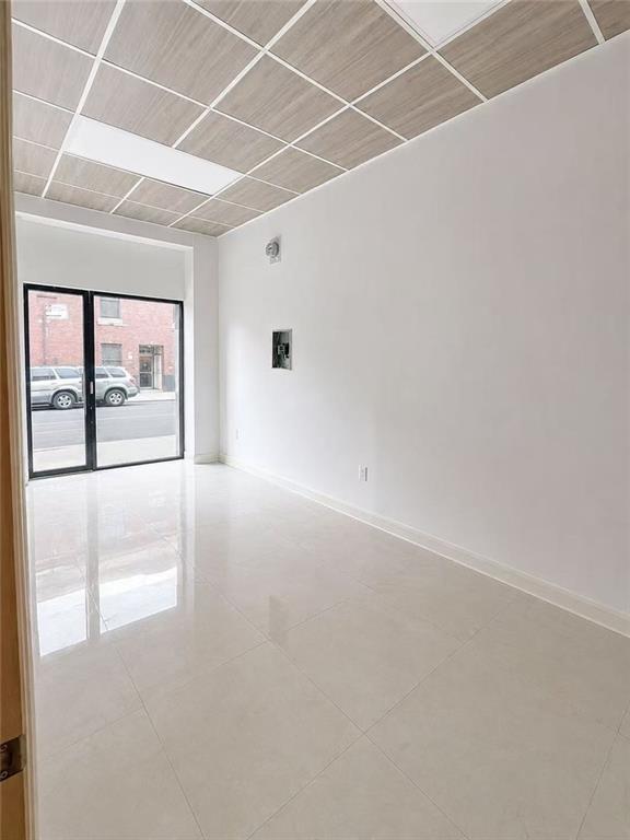 805 42nd Street Property Photo 3
