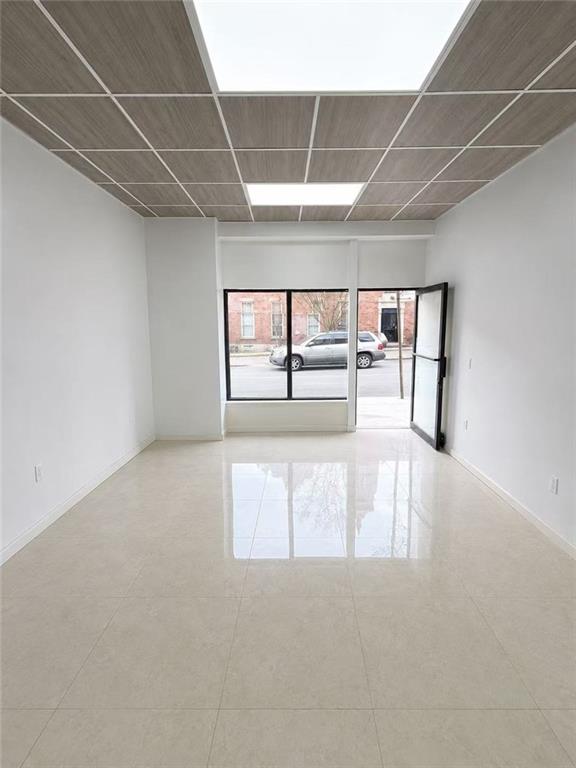 805 42nd Street Property Photo 4