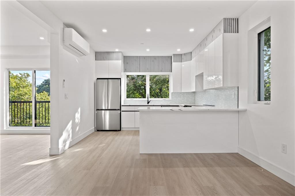 20 Creston Place Property Photo 10