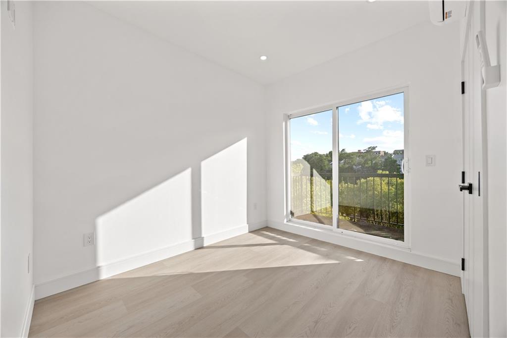 20 Creston Place Property Photo 19
