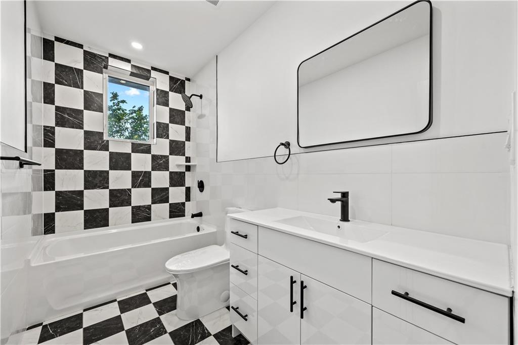 20 Creston Place Property Photo 21