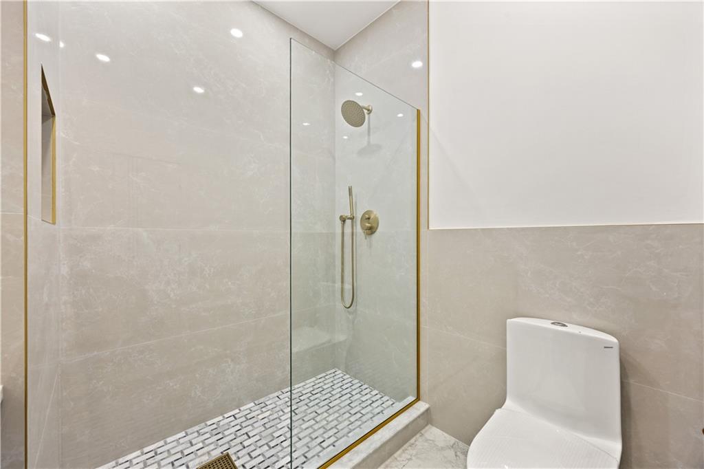 20 Creston Place Property Photo 25