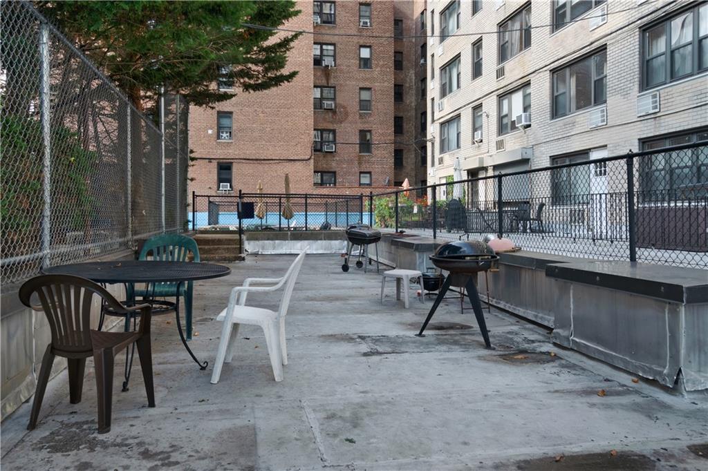 1360 Ocean Parkway 7c Property Photo 3