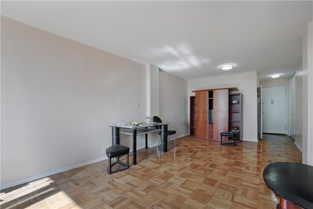 1360 Ocean Parkway 7c Property Photo 8