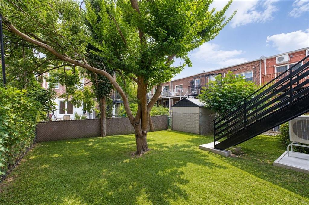 4433 Bedford Avenue Property Photo 31