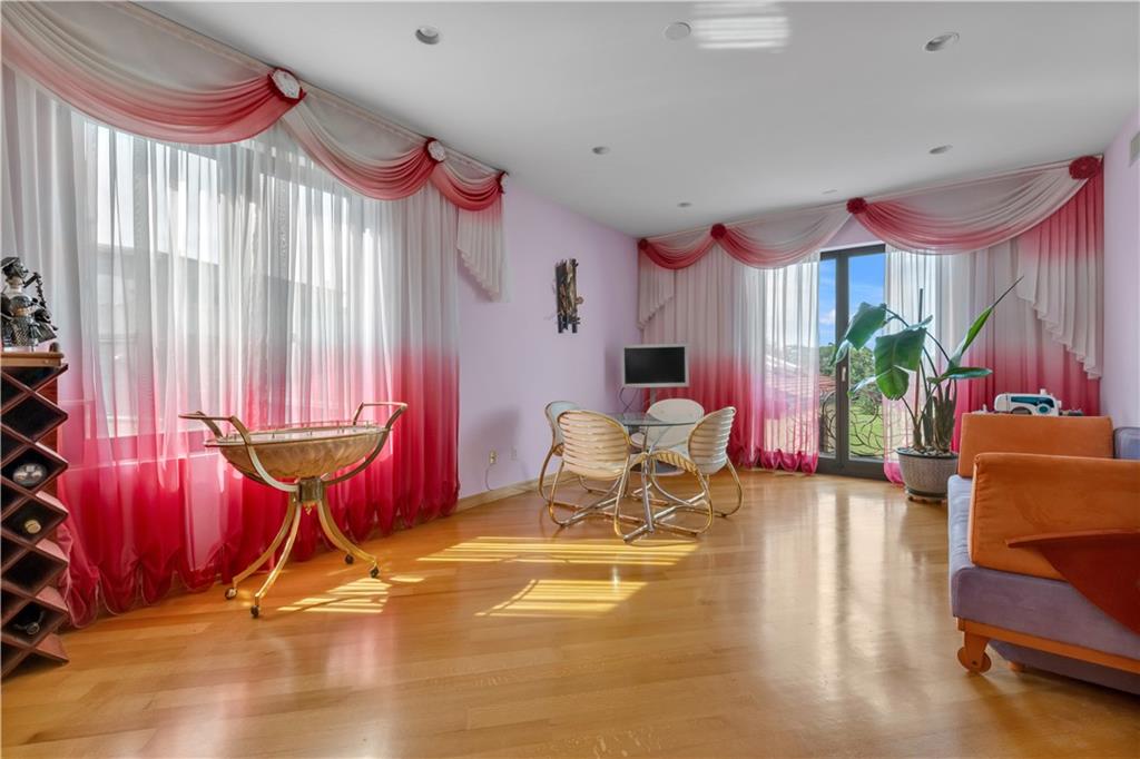7 Whitman Drive Property Photo 10