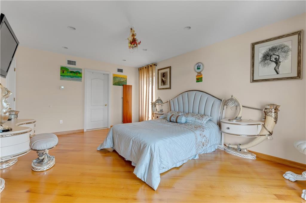 7 Whitman Drive Property Photo 16