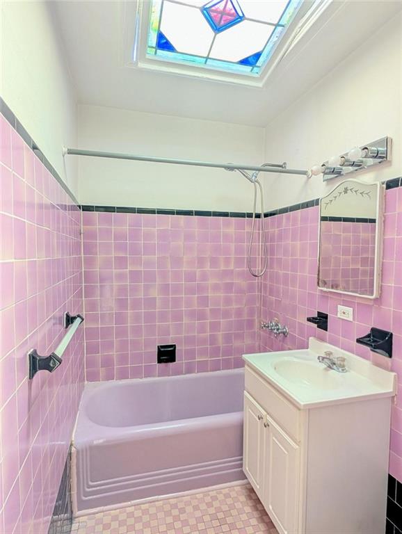 2041 Coyle Street Property Photo 6