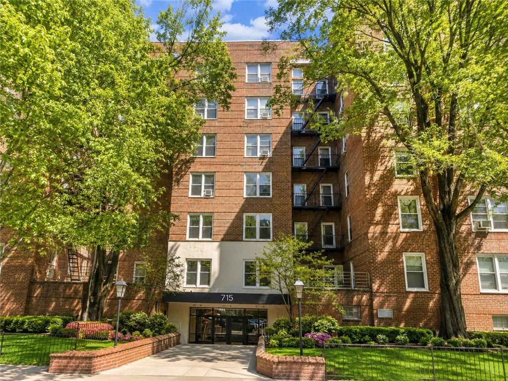 715 Ocean Parkway 5f Property Photo 1