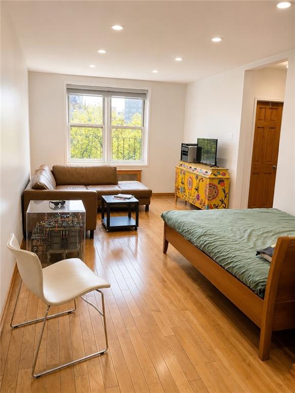 715 Ocean Parkway 5f Property Photo 2