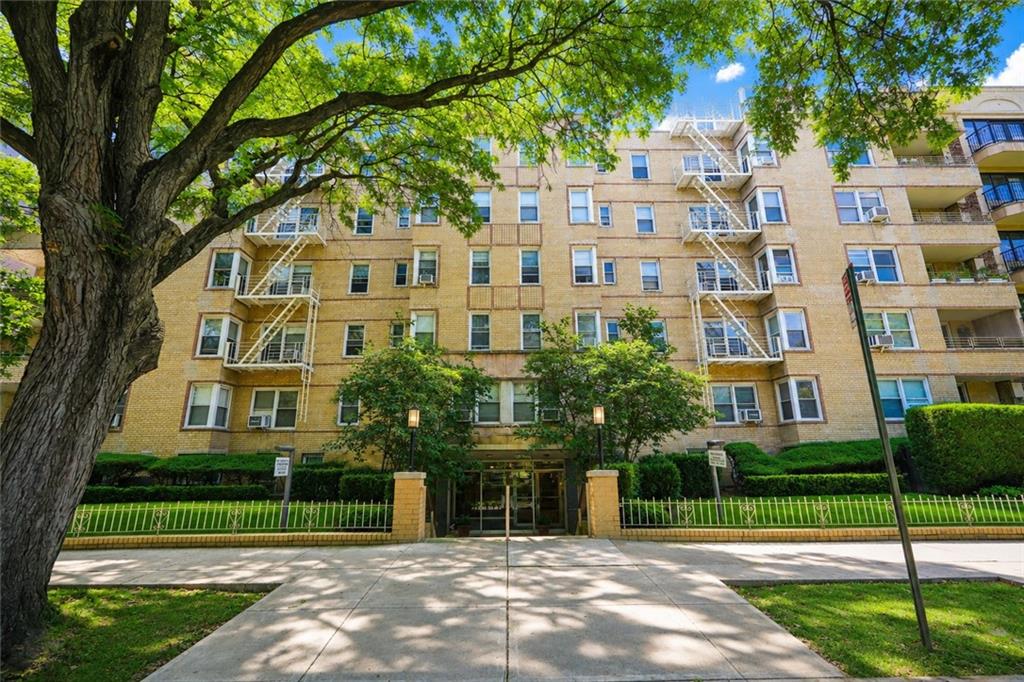 1250 Ocean Parkway 6r Property Photo 1