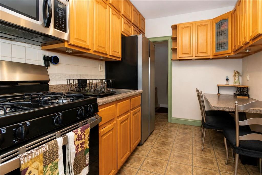 41 Alton Place Property Photo 10