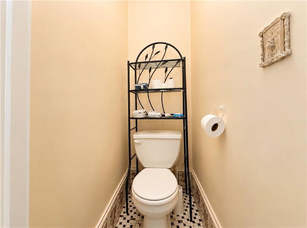 41 Alton Place Property Photo 12