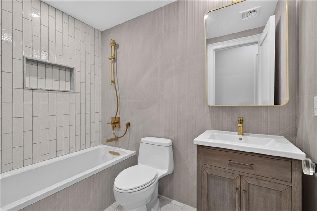 372 92nd Street 1b Property Photo 16