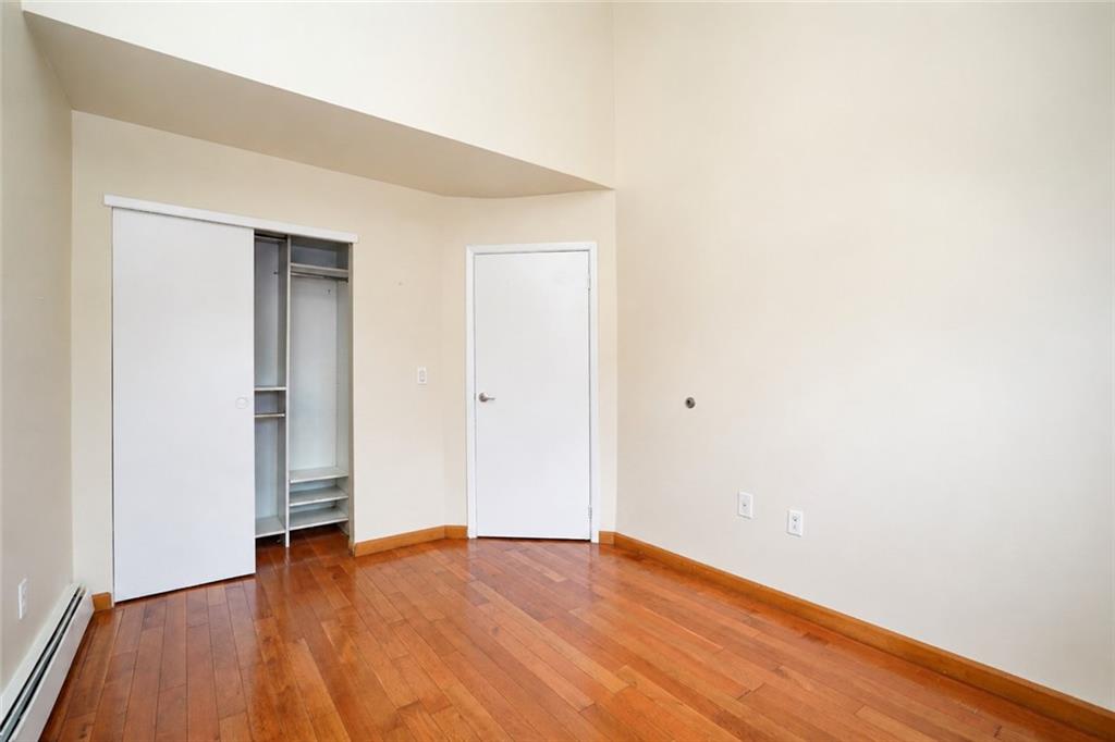 189 Quintard Street Property Photo 12