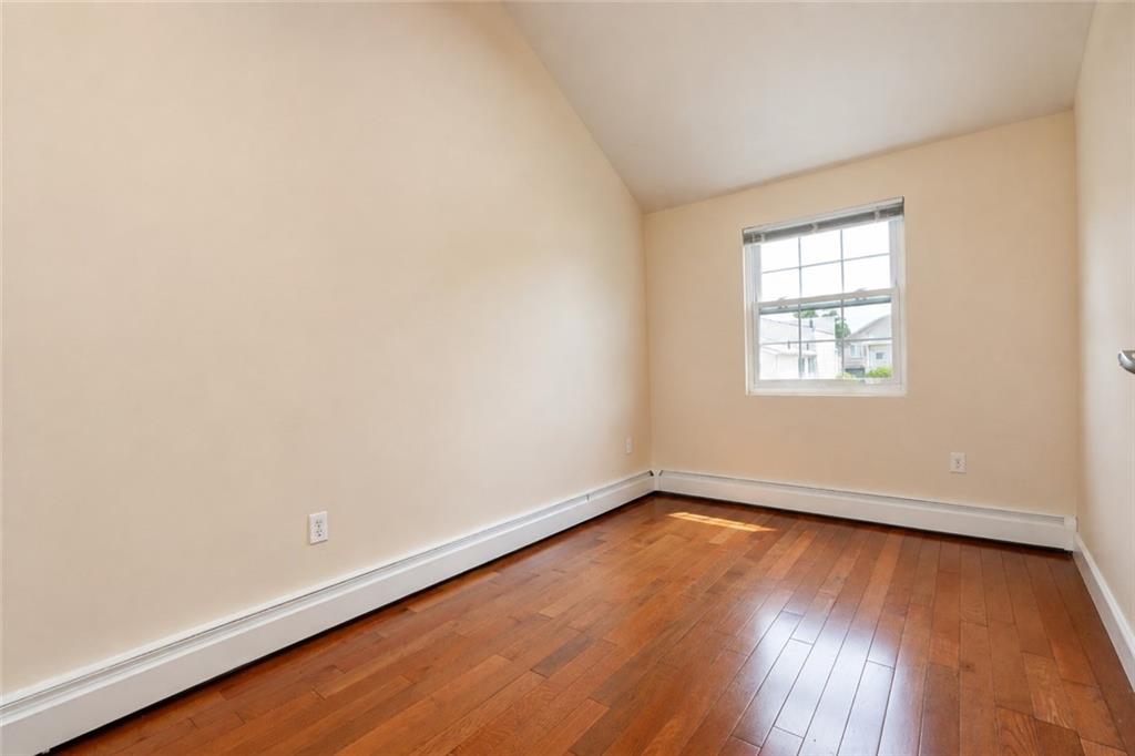 189 Quintard Street Property Photo 16