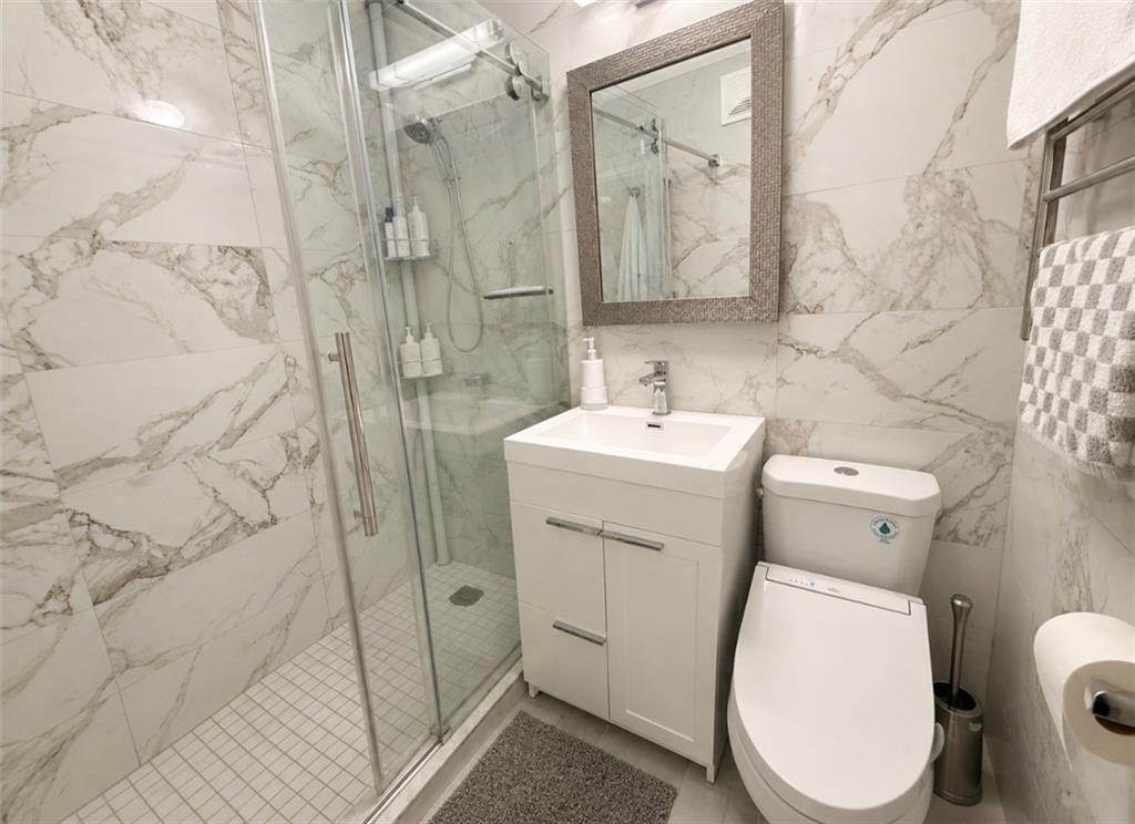 601 Surf Avenue 2j Property Photo 8