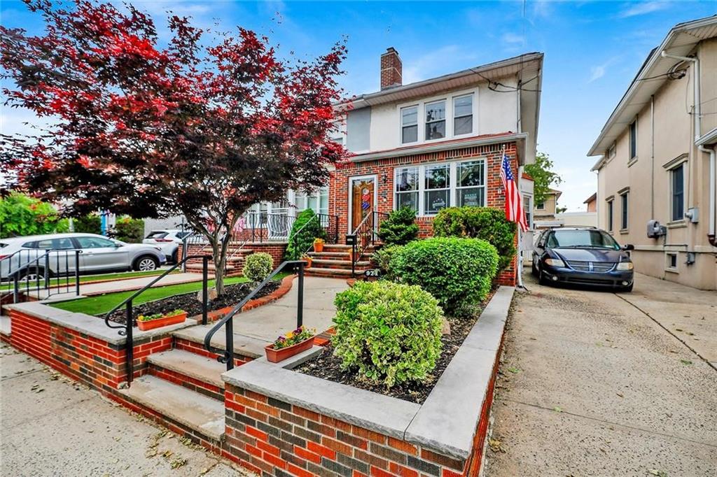 971 80th Street Property Photo 1