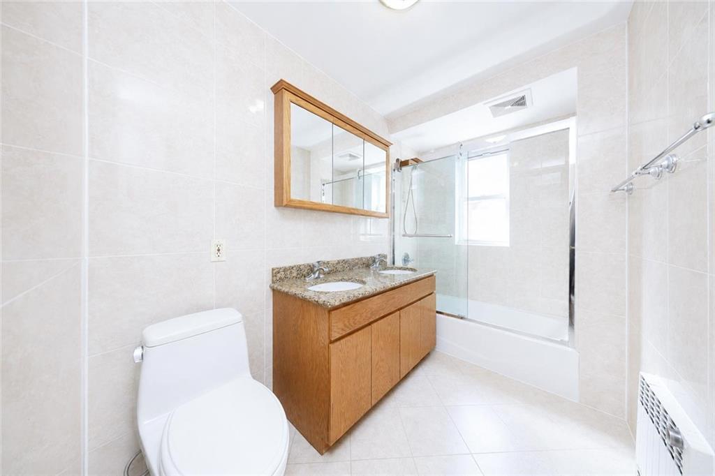52 74th Street Property Photo 18