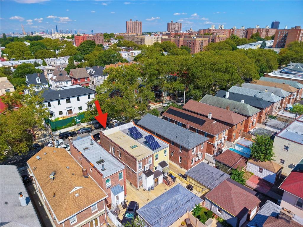 52 74th Street Property Photo 29