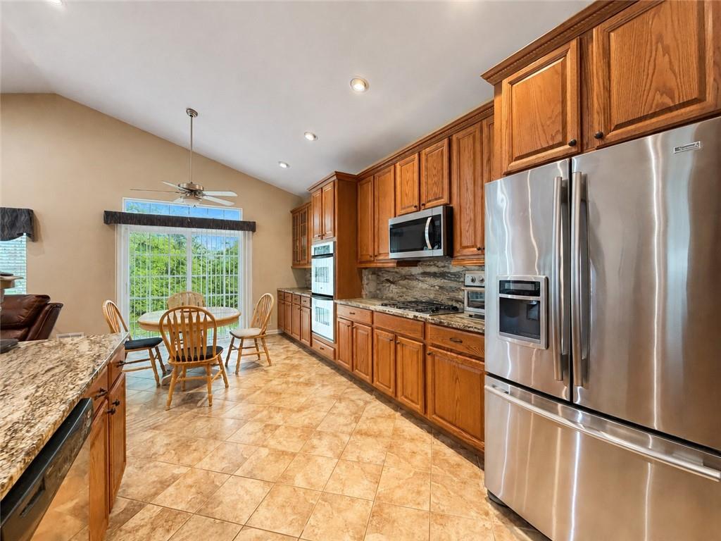 111 Fontaine Court Property Photo 26