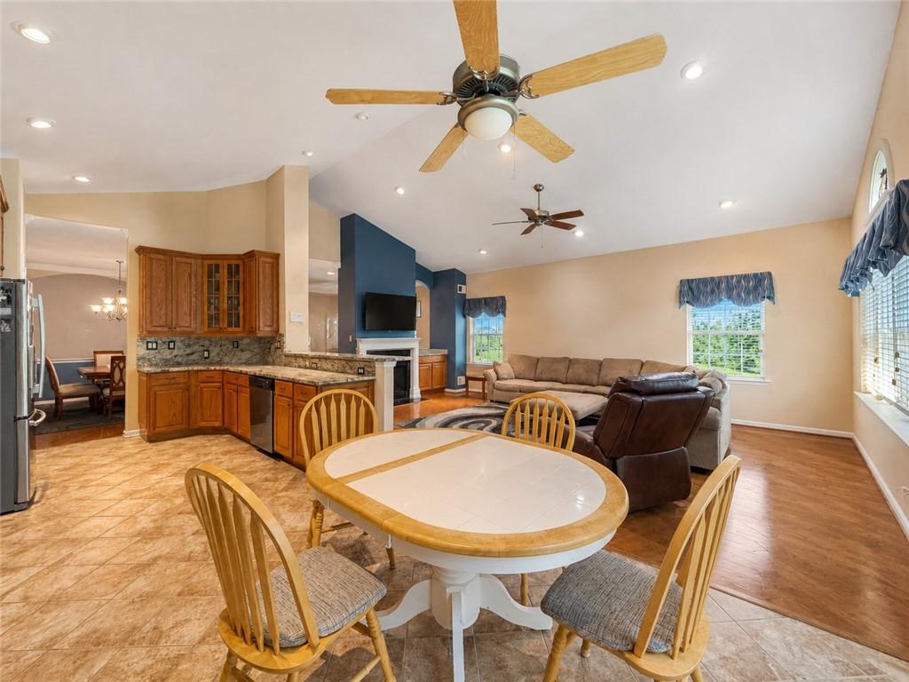 111 Fontaine Court Property Photo 29