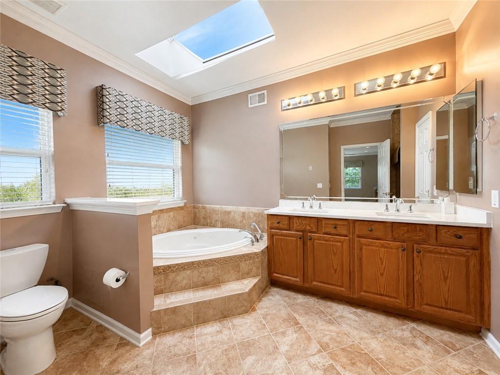 111 Fontaine Court Property Photo 41