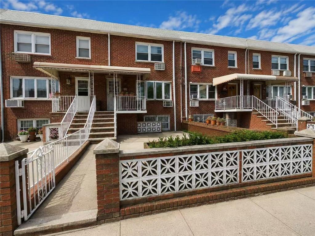 2742 Bath Avenue Property Photo 1