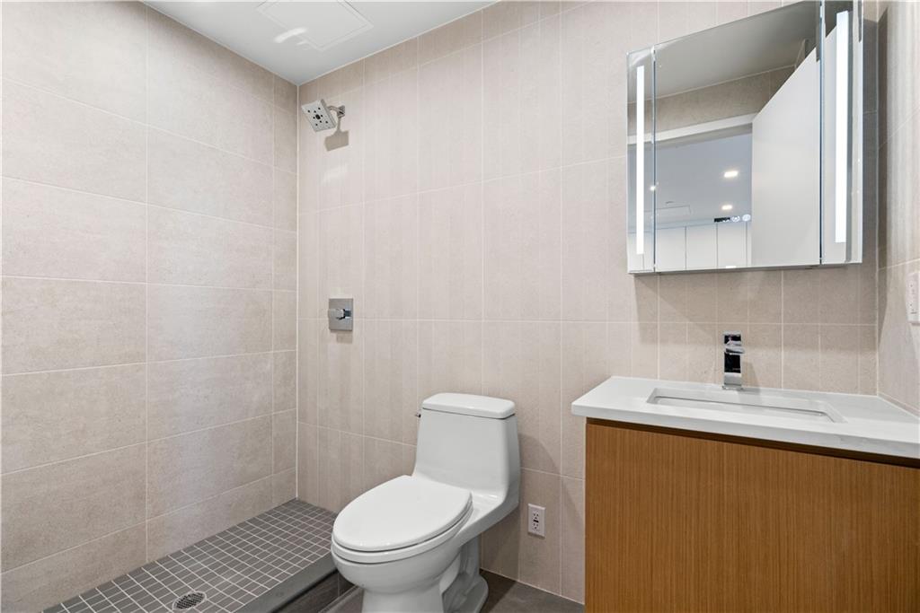 2286 Cropsey Avenue 20g Property Photo 13