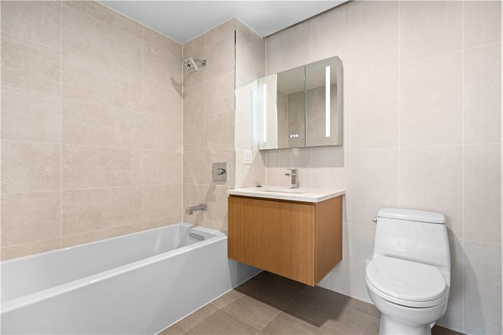 2286 Cropsey Avenue 20g Property Photo 19